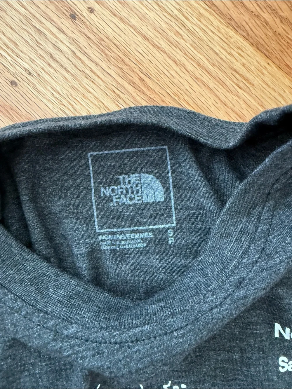 The North Face Charcoal Tee with Red & Cream Golden Gate Graphic - Picture 3 of 3